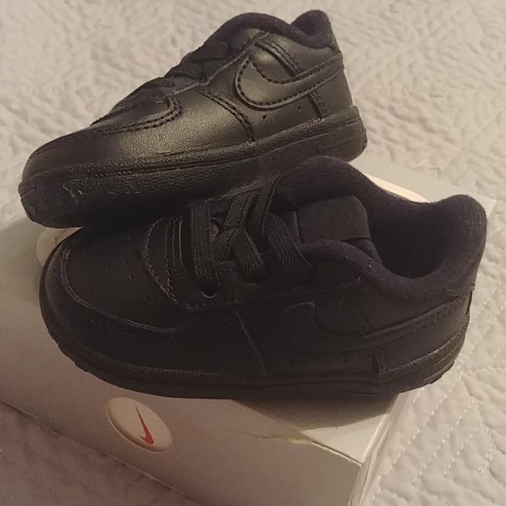 Nike Force 1 crib